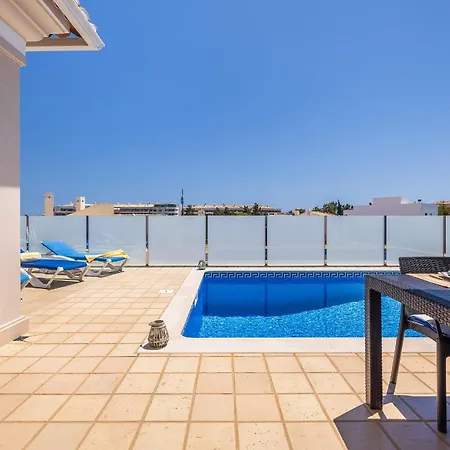 Villa Sunflower By Ocvillas