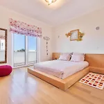 Villa Sunflower By Ocvillas *